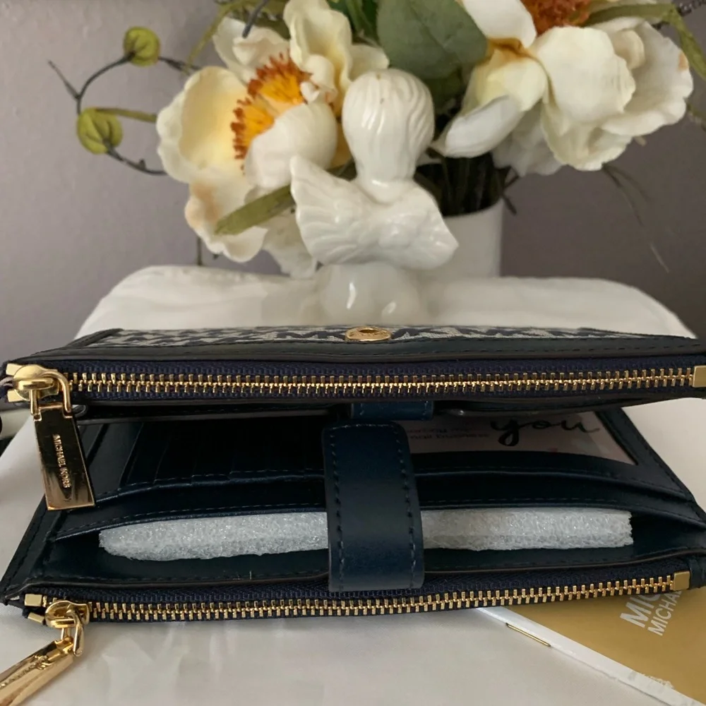 NWOT Michael Kors Jet Set Double Zip wallet Navy Multi Adele - Picture 5 of 8